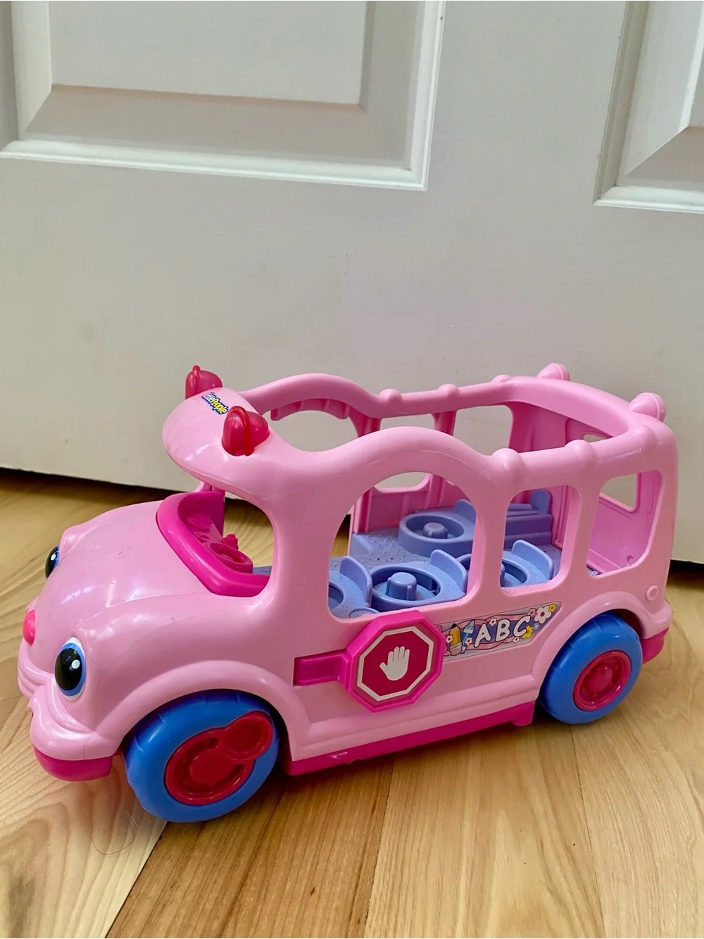 Fisher Price Little People Bus Vintage 2005 Pink Lil’ Movers School Bus w/ Sound